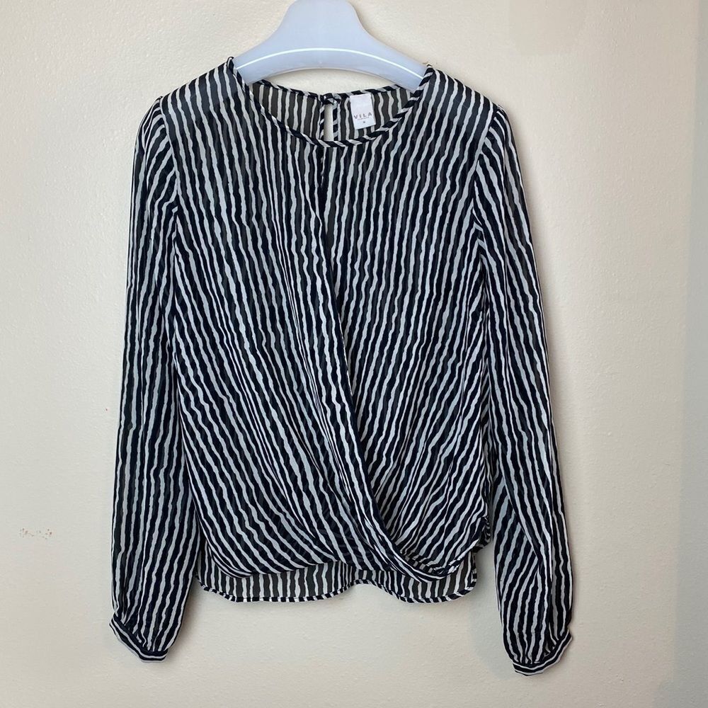 VILA ZEBRA PRINT CROSS FRONT SHEER BLOUSE SIZE M